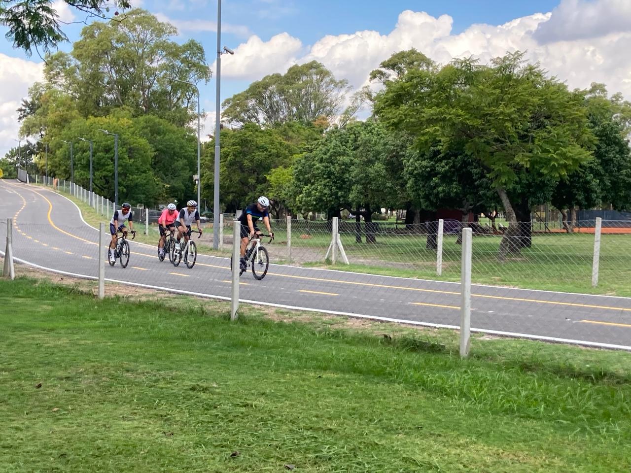 Nuevo horario de la pista de ciclismo del Parque Sarmiento: cierra una hora más tarde